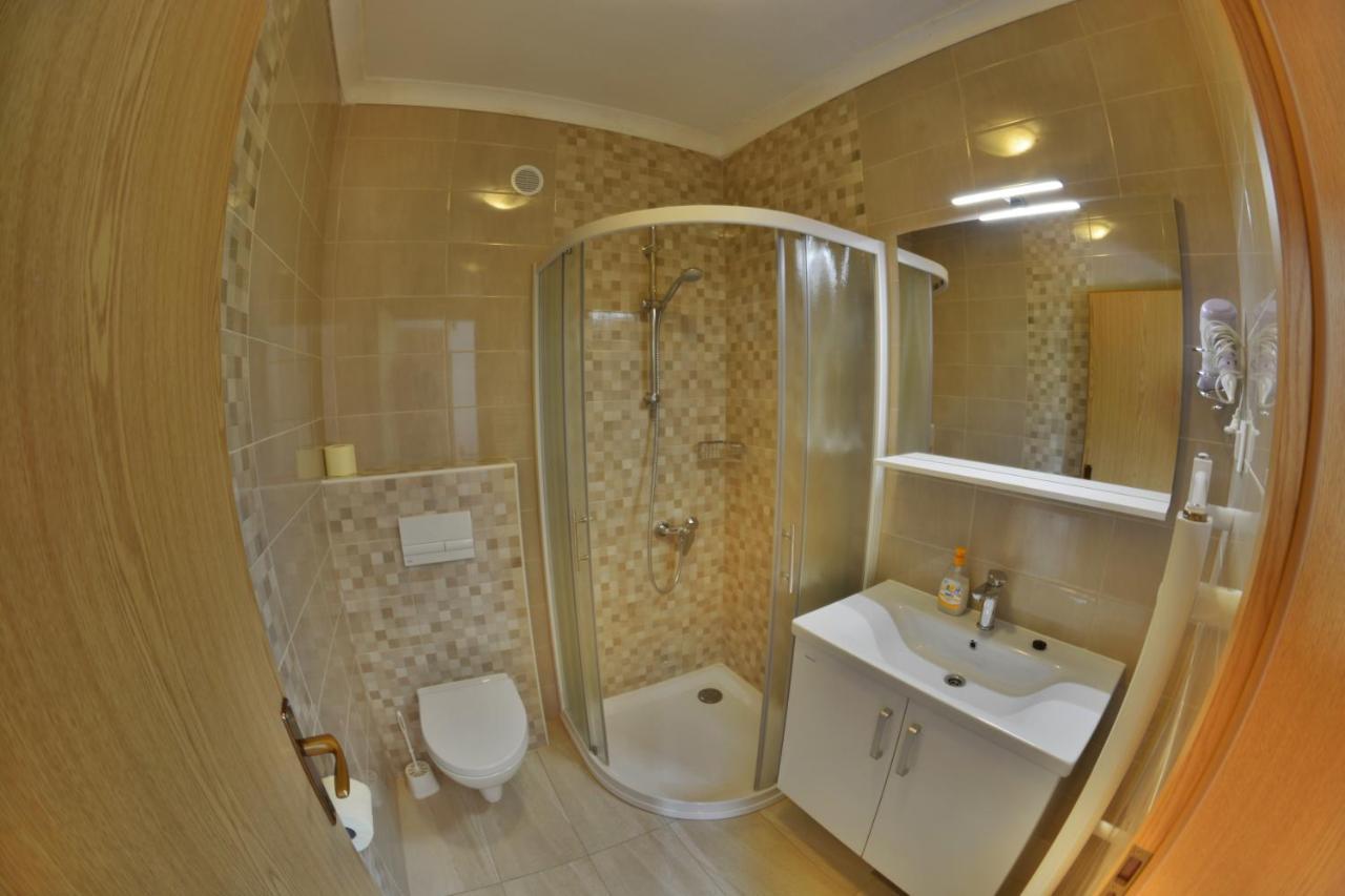 Apartments Arh ボーヒニ エクステリア 写真
