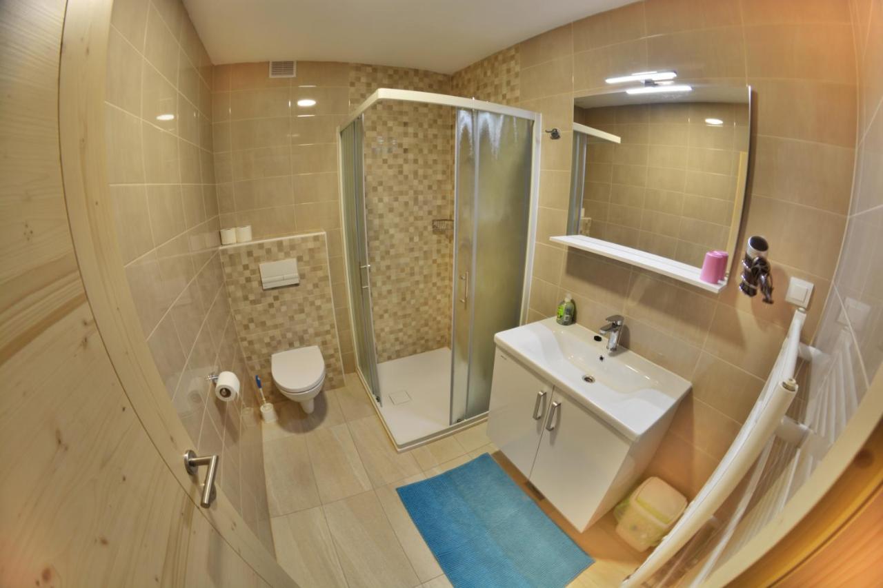 Apartments Arh ボーヒニ エクステリア 写真