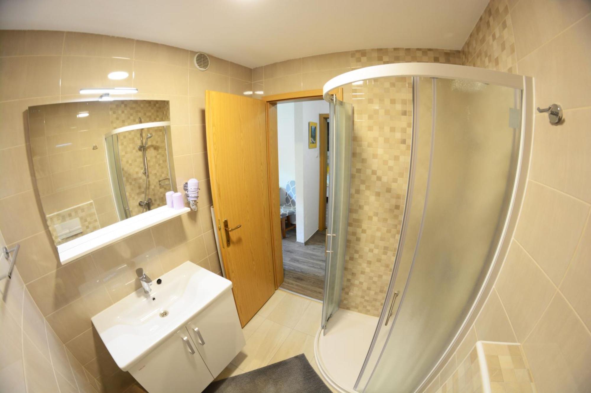 Apartments Arh ボーヒニ エクステリア 写真